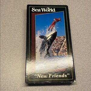 Vintage/Retro 1980s - Sea World 'New Friends' VHS Tape Video Cassette